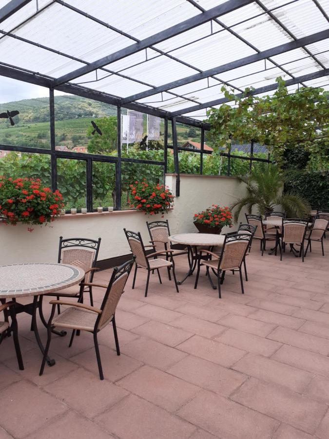 Das Landhotel Weingut Gernert Sankt Martin Exterior photo